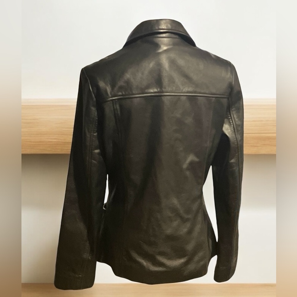 Dockers Ladies Vintage Leather Jacket Size Medium. - Picture 2 of 7